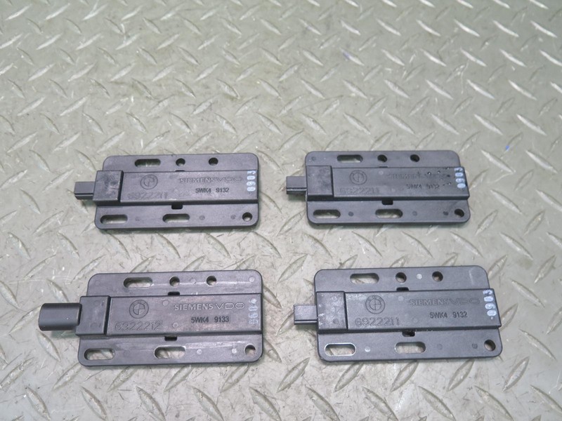 08-13 BMW E90 E92 E93 M3 KEYLESS ENTRY ANTENNA CONVENIENCE CONTROL MODULE SET