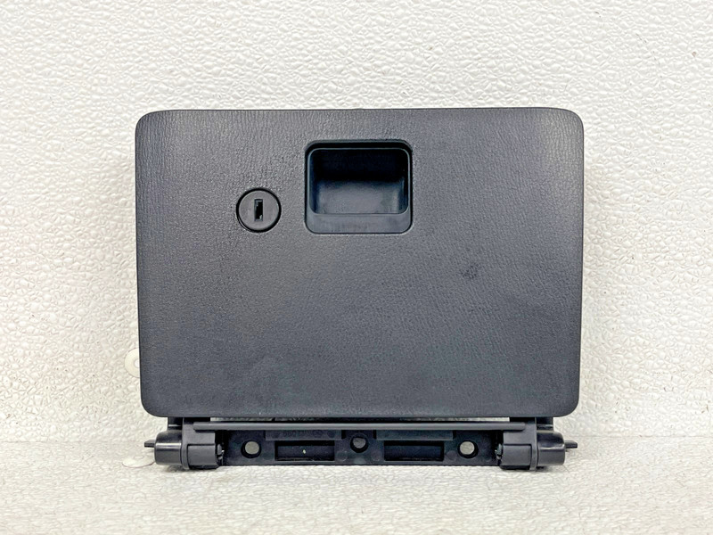 ⭐2016-2025 MAZDA MIATA MX-5 DASH GLOVE BOX STORAGE COMPARTMENT DOOR OEM LOT2697