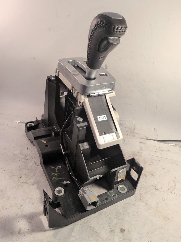 2006-07 Ford Five Hundred Automatic Transmission Gear Shifter 6G1P-7K004-CCW OEM