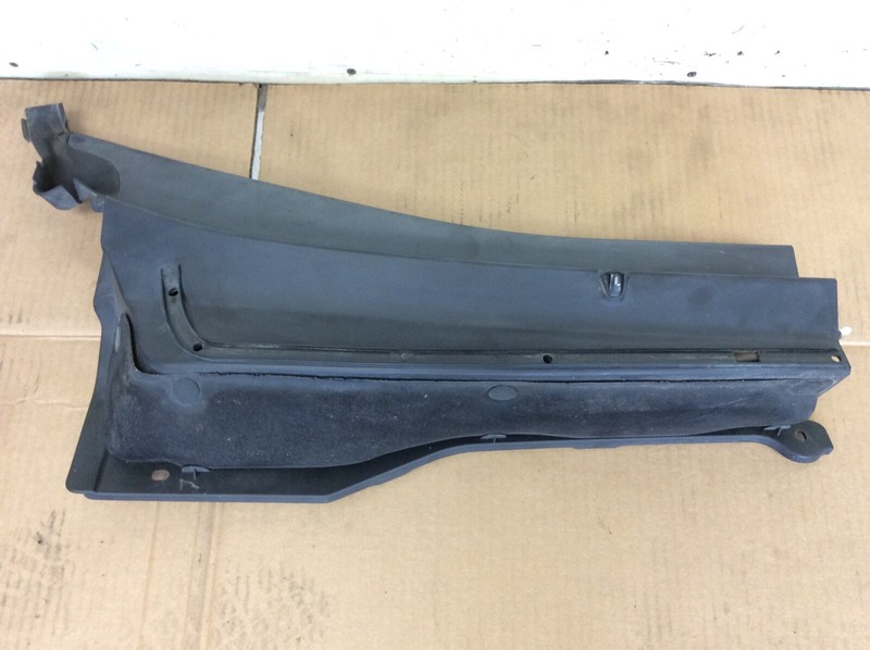 02-06 Honda CR-V Right Top Cowl Screen Windshield Wiper Cover Panel Vent OEM