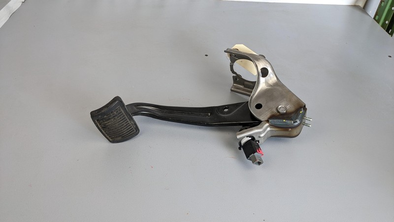 Brake Pedal 2019 Kia Soul 32800-B2120 2014 2015 2016 2017 2018