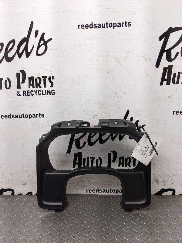2014-2018 GM CHEVY SILVERADO GMC SIERRA INSTRUMENT CLUSTER BEZEL 1182451