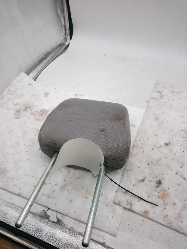 2020 Honda Pilot Silver Headrest - Used, 95k Miles, OEM Replacement Part