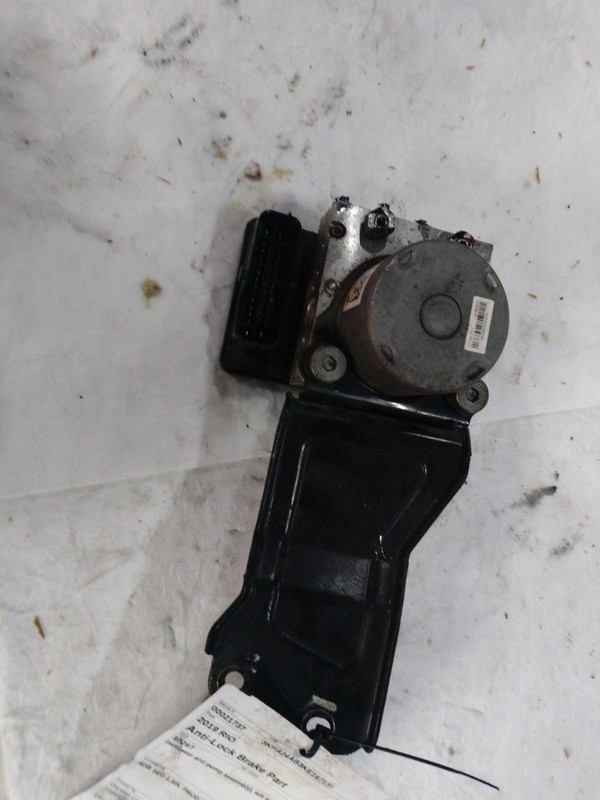 2019 KIA RIO ABS Pump & Motor Assembly OEM 58920H9220 110K Miles Silver