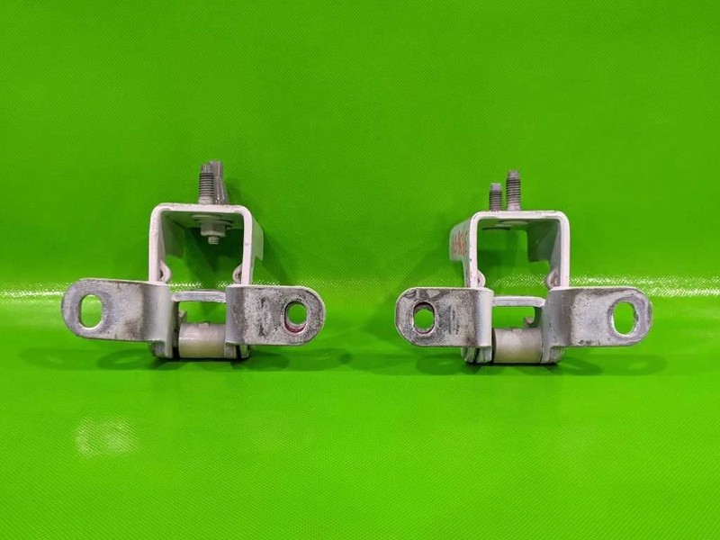 09-14 F150 CREW CAB PASSENGER RIGHT REAR DOOR HINGES OEM 3938-84