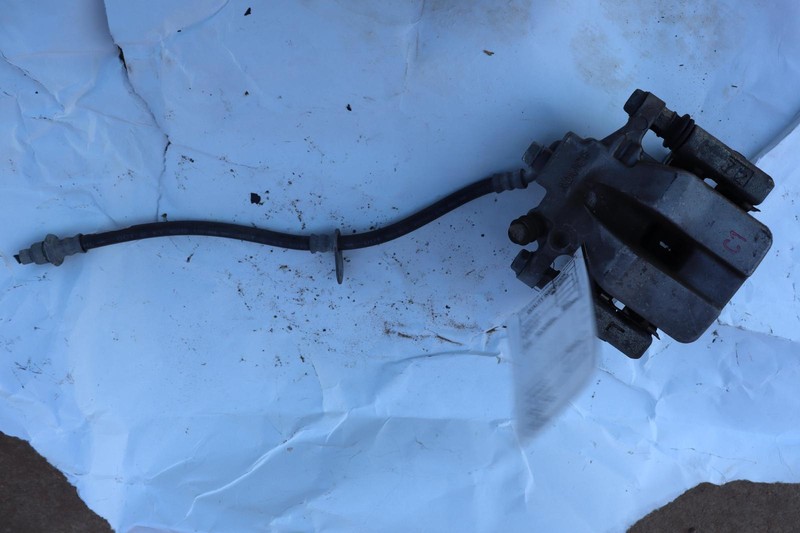 2018-2022 TOYOTA CAMRY FWD 2.5L REAR LEFT DRIVER SIDE BRAKE CALIPER W/ HOSE OEM