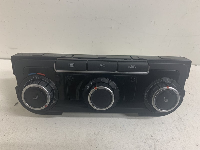 2010-2011 VW Jetta Heater A/C Temperature Control w Heated Seats Single Zone AC