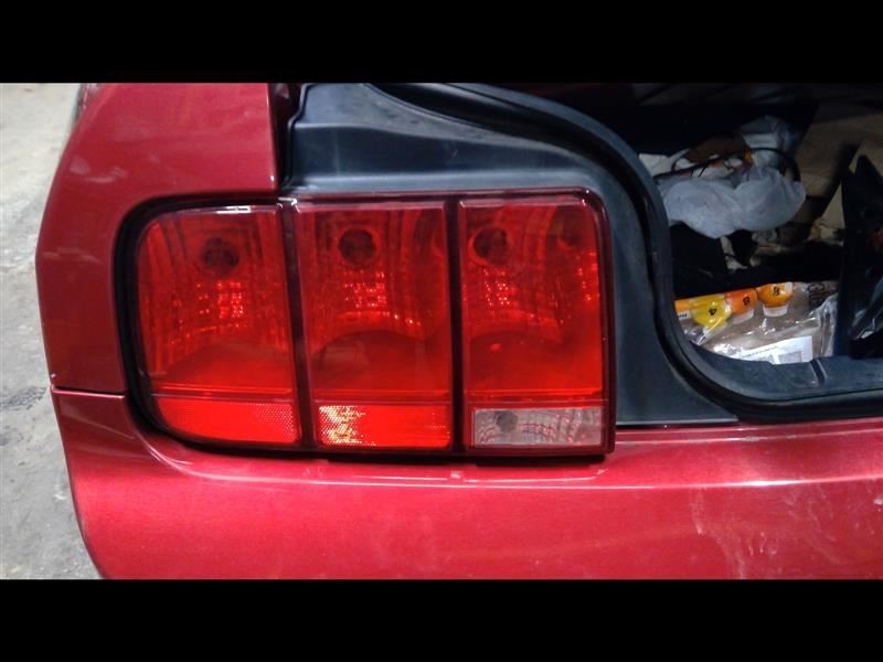 Driver Left Tail Light Fits 05-09 MUSTANG 736136