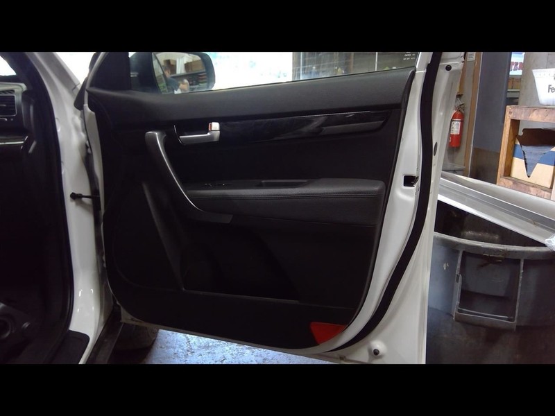 2014 SORENTO Passenger Right Front Door Trim Panel 1637848
