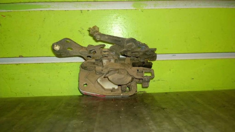 92 TRACER STD 1.9L AT SDN PASSENGER RIGHT REAR MANUAL DOOR LOCK LATCH OEM 1553-9
