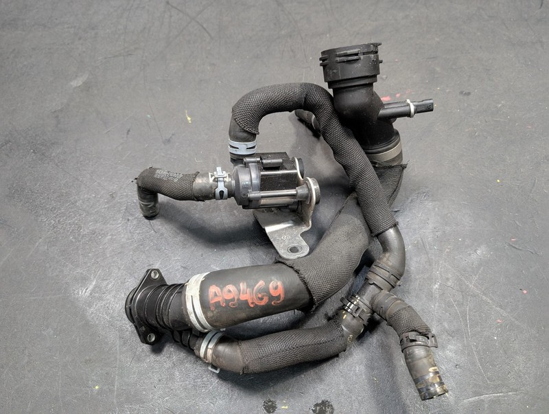 Auxiliary Engine Water Pump w/ Hoses Set 2019 Audi A7 06H121601N 2020 2021 -2024