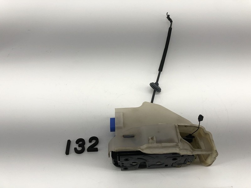06-09 VOLKSWAGEN RABBIT FRONT LEFT DRIVER SIDE DOOR LOCK LATCH ACTUATOR OEM