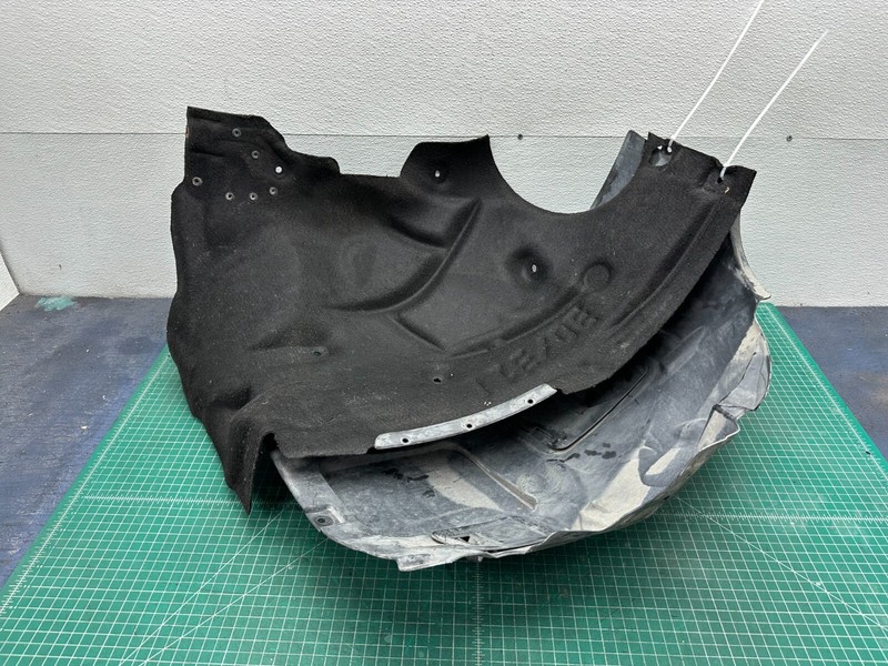 12-15 BMW F30 320i 328i 330iFRONT LEFT WHEEL FENDER LINER SPLASH SHIELD OEM