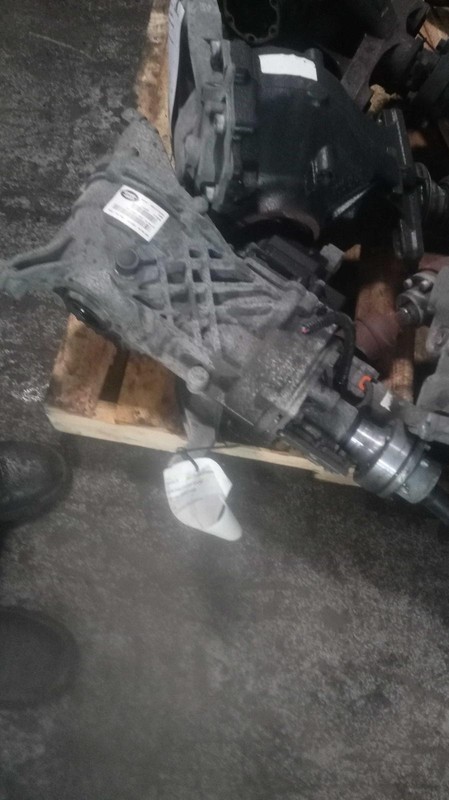Used Differential Carrier Assembly fits: 2018 Land rover Discovery sport rear 2
