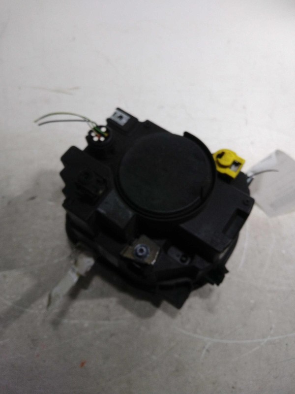 Used Right Headlight Assembly fits: 2020 Jeep Renegade bi-LED Right Grade A