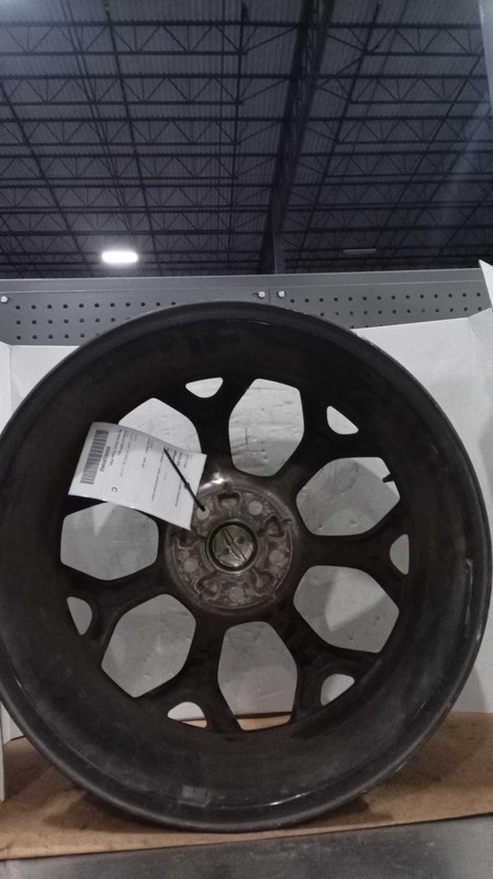 Used Wheel fits: 2016 Chrysler 300 19x7-1/2 alloy 7 Y spoke hyper black Grade C