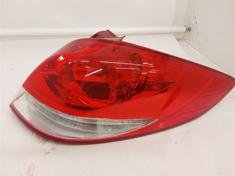 Passenger Right Tail Light Without LED Accent Fits 12-17 VELOSTER 3082370