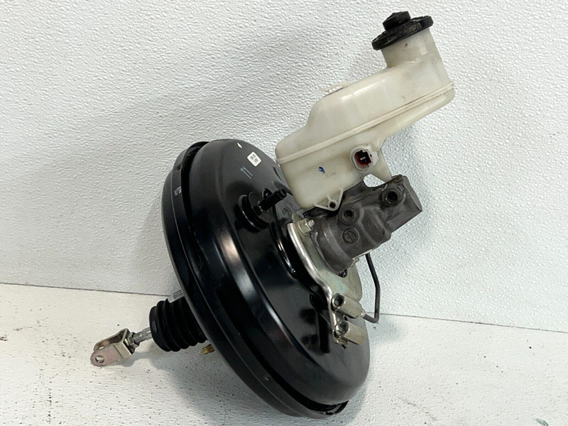 05-07 TOYOTA AVALON POWER BRAKE BOOSTER W/MASTER CYLINDER OEM