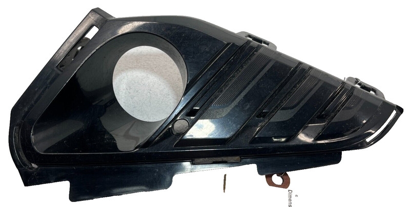 2018-2021 GMC Terrain Front Bumper Passenger Side Fog Light Lamp Bezel Cover OEM