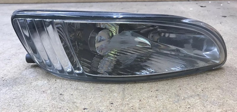 2004 - 2009 Lexus RX330 & RX350 Right Side RH Fog Light OEM*
