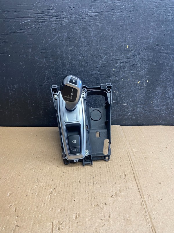 2007 to 2013 BMW X5 E70 Shift Shifter Selector Gear W/ BezelOEM ae3850 DG