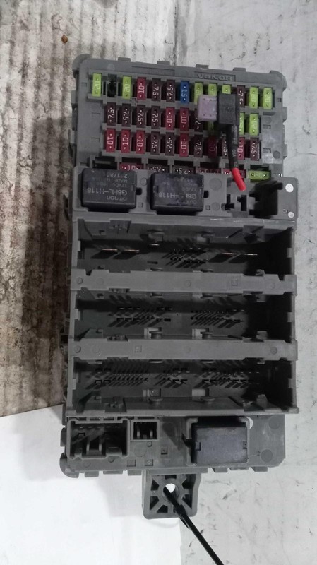 2017 Honda Pilot Fuse Box Blue OEM 7360687 Used 136K Miles Warranty