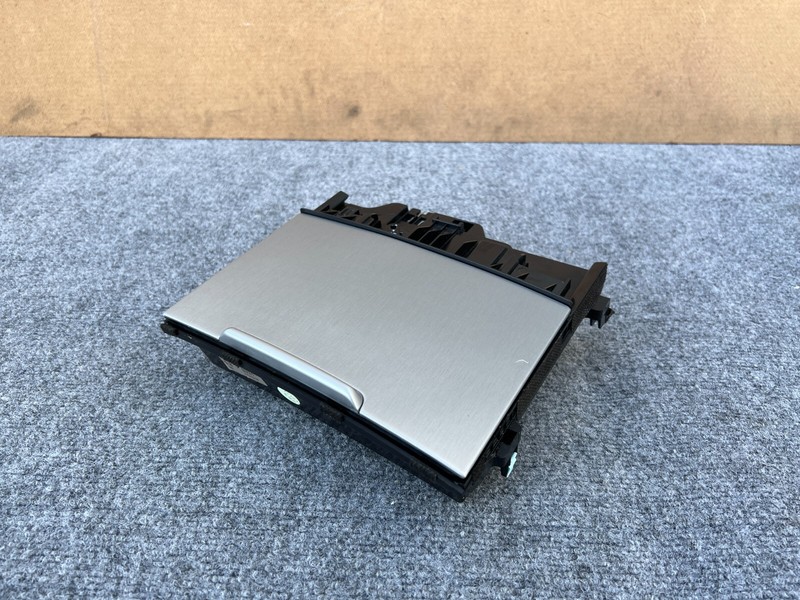 KIA STINGER 2018-2024 OEM CENTER CONSOLE ASHTRAY AUX USB ASSEMBLY