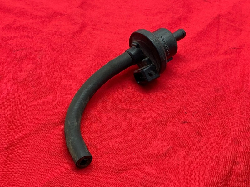 1991-1999 BMW E30 E36 E34 3/5/7 Series Fuel Tank Breather Ventilation Valve OEM✅