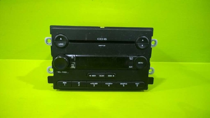 06 07 FIVE HUNDRED MONTEGO FACTORY RADIO 6 DISC MP3 OEM 3126-4