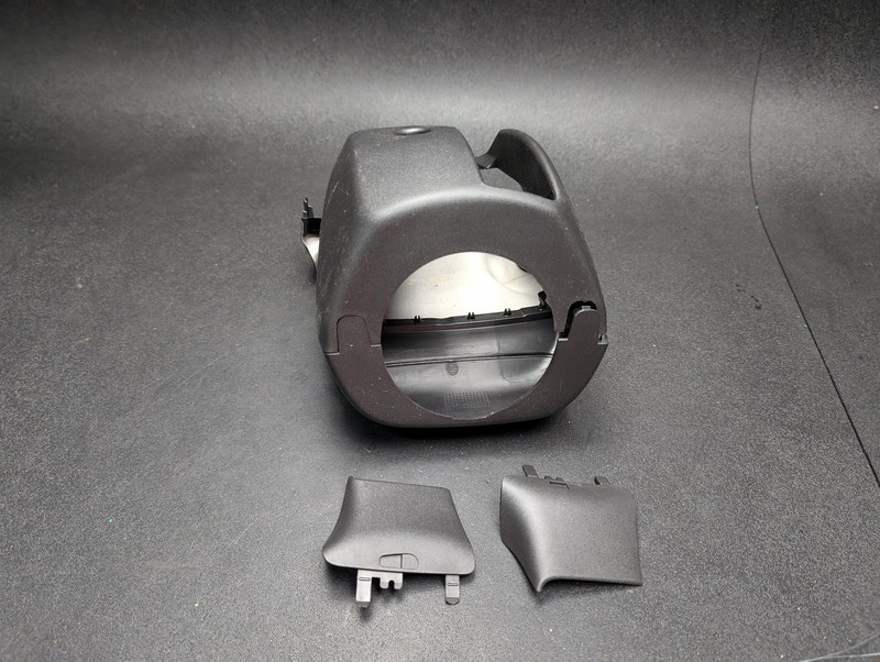 Steering Column Upper & Lower Shroud 2022 Buick Envision 84609675 2021 2023