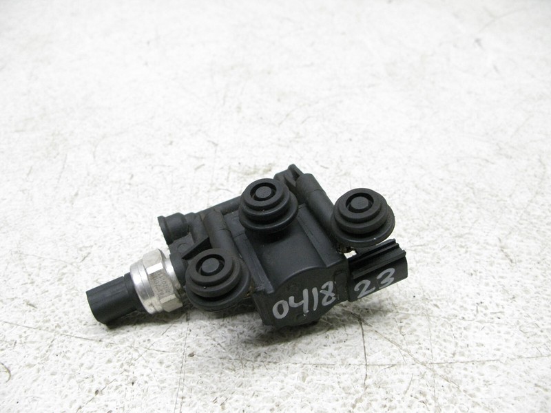06-13 LAND ROVER RANGE ROVER SPORT 05-16 LR3 LR4 SUSPENSION VALVE OEM 041823 2