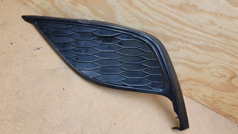 2020 TOYOTA CAMRY HYBRID 2021 CAMRY SE Grille Lower Cover Left Driver Side OEM