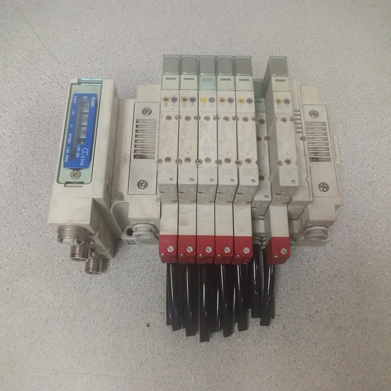 SMC Manifold Assmbly EX260-SMJ1, SSY31-E4R060, (6) SY3201-5U1, SY3201-5U1-NA