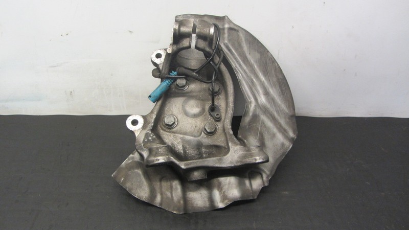 02-08 BMW 745i 750i E65 SPINDLE STUB AXLE HUB BEARING KNUCKLE LEFT FRONT 32216