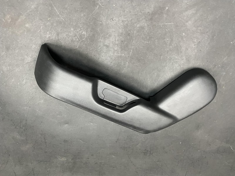 2nd Row Rear Left Seat Outer Cover 2019 Honda Pilot LX 81751-TG7-A01ZB 2017-2021