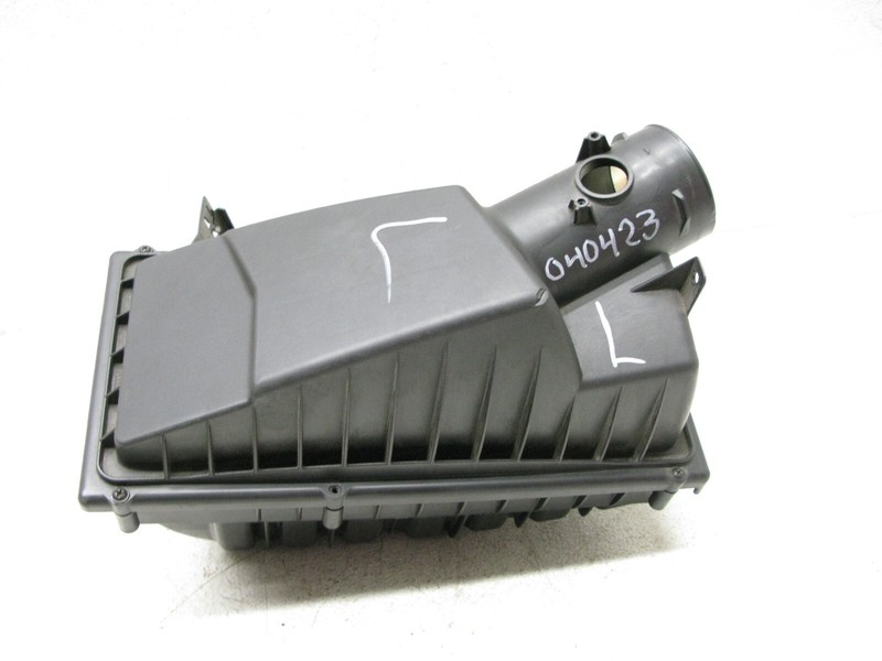 10-13 LAND RANGE ROVER SPORT LR4 5.0 N/A AIR INTAKE FILTER HOUSING LEFT OEM 0404