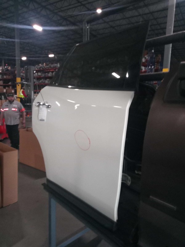 2014-2015 Nissan Pathfinder Rear Right Door White OEM Used 121K Miles
