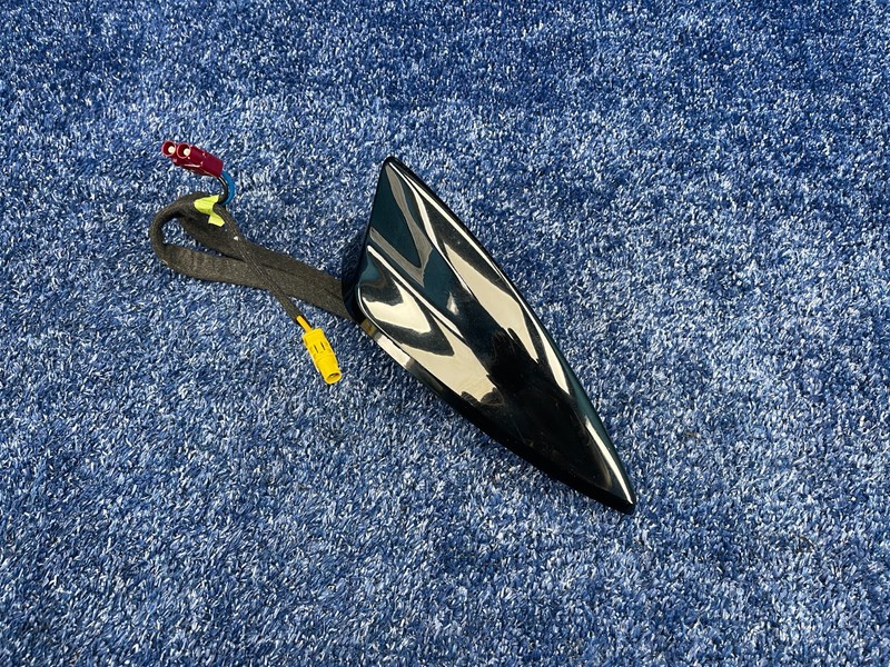 2016-2020 CADILLAC CT6 BLACK HIGH FREQUENCY ANTENNA Shark Fin OEM 23417168