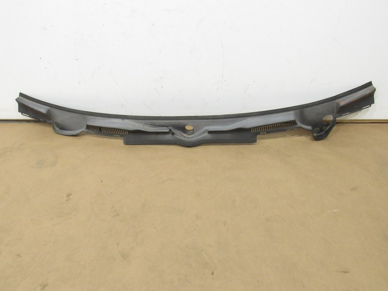 10-15 Jaguar XK XKR 2014 Front Windshield Wiper Vent Cowl Cover Trim Panel ;:O