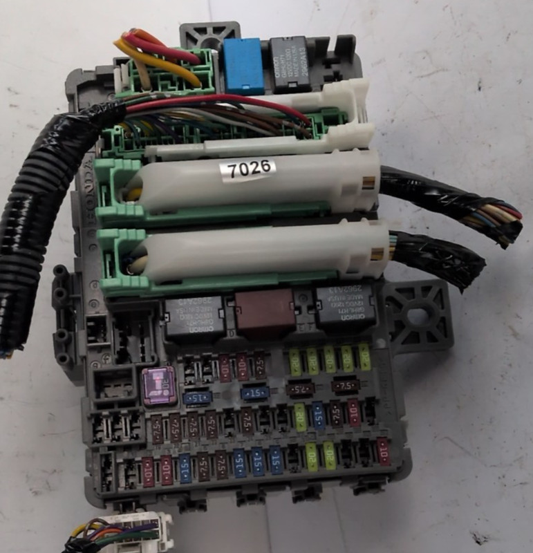 2013 HONDA CIVIC SPORT SEDAN 1.8L CABIN FUSE BOX OEM