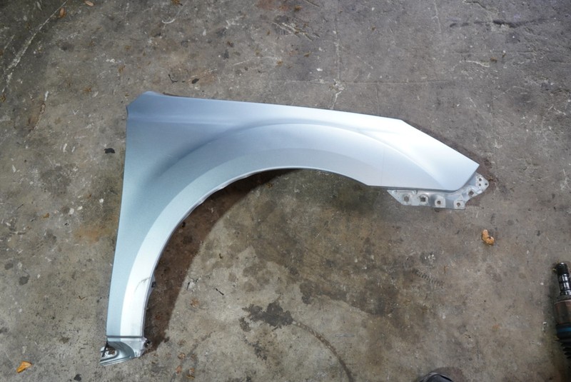 2010-2014 Subaru Legacy Passenger Right Fender 5D1 SILVER Used OEM