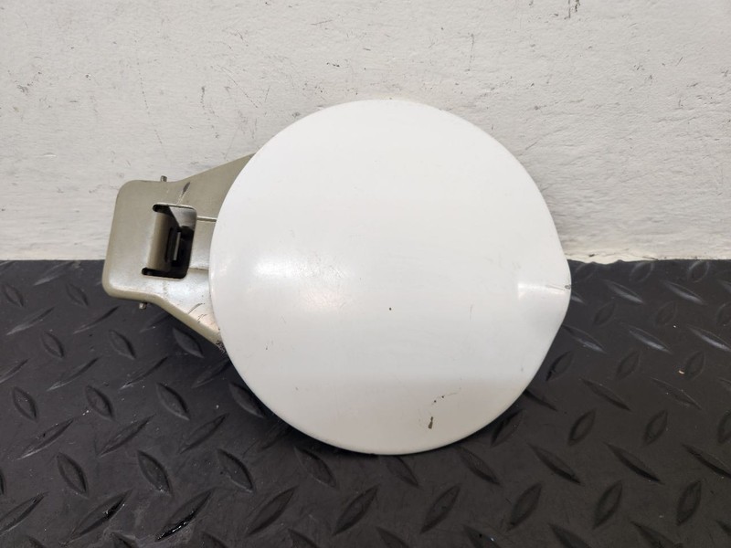 92-19 Ford E150 Fuel Gas Filler Door White OEM F65Z-83405A26-AA