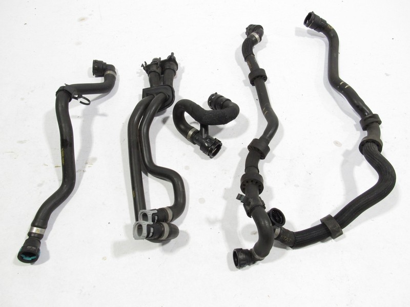 15-19 Land Rover Discovery Sport 2018 Engine Motor Coolant Water Hose Pipe Set ;
