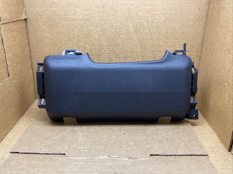 2014-2018 Subaru Forester Left Side Driver Knee Lower Air Bag Airbag Black