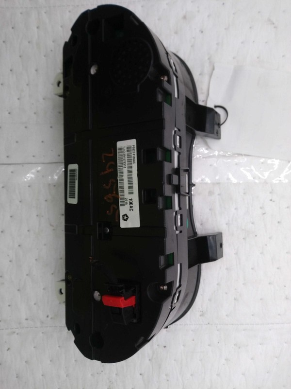 2016 Jeep Cherokee Speedometer Gauge OEM Grey 140 MPH 3.2L 116K Miles
