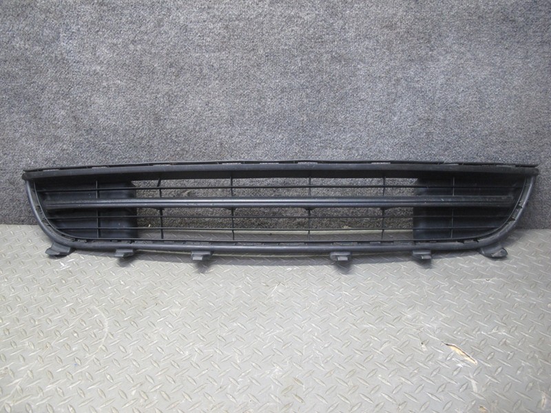 2010-2013 PORSCHE PANAMERA 970 FRONT LOWER CENTER BUMPER GRILLE TRIM COVER