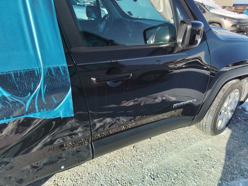 Passenger Right Front Door Fits 15-23 RENEGADE 3397405