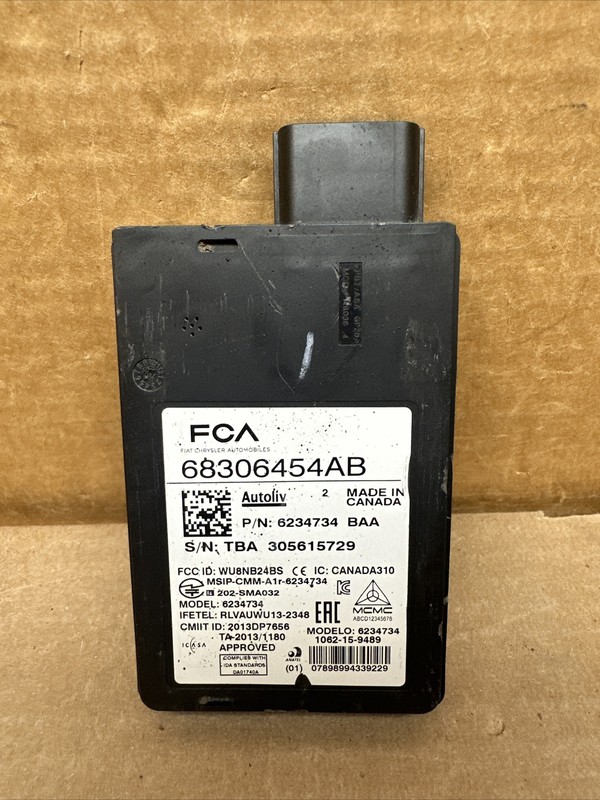 2017 - 2020 CHRYSLER PACIFICA BLIND SPOT RADAR MODULE SENSOR 68306454AB