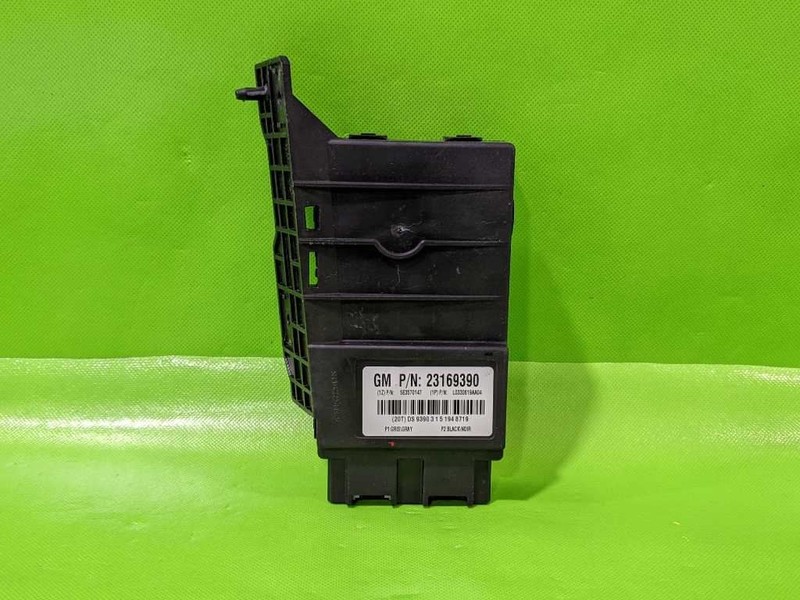 16-20 ESCALADE REAR SEAT MEMORY CONTROL MODULE OEM 4532-48