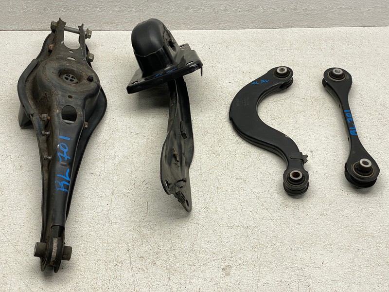 2015-2016 AUDI A3 REAR LEFT DRIVER SIDE CONTROL ARM SET AWD OEM LOT701
